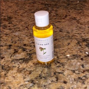 Farmacy clean bee cleanser